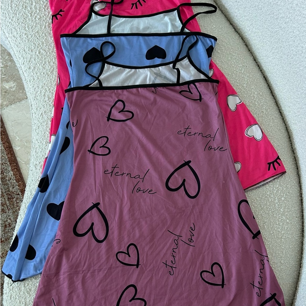 Source Unknown Hot Pink, Blue & Mauve Chemises with Heart Patterns
